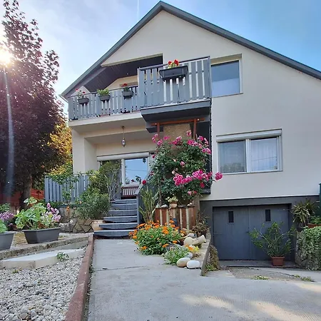 Mimi Vendeghaz Apartament Siófok